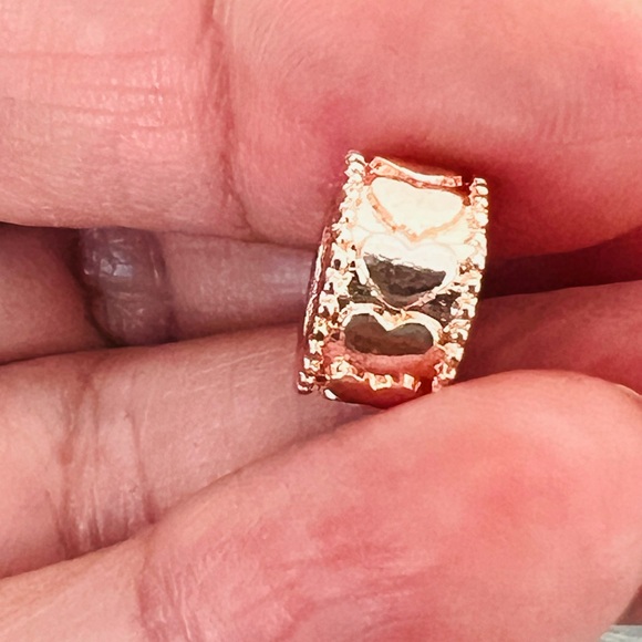 Rose Gold plated HEART Design Bracelet charm - Picture 3 of 5